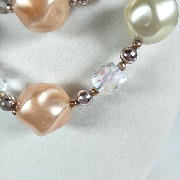 Vintage 2 Layer Peach and Yellow Beaded Gold Toned Stamped Japan Necklace - Picture 5 of 7